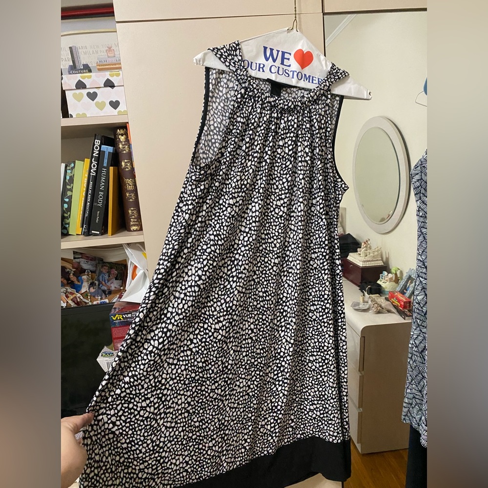 Black white dress littke sparkly